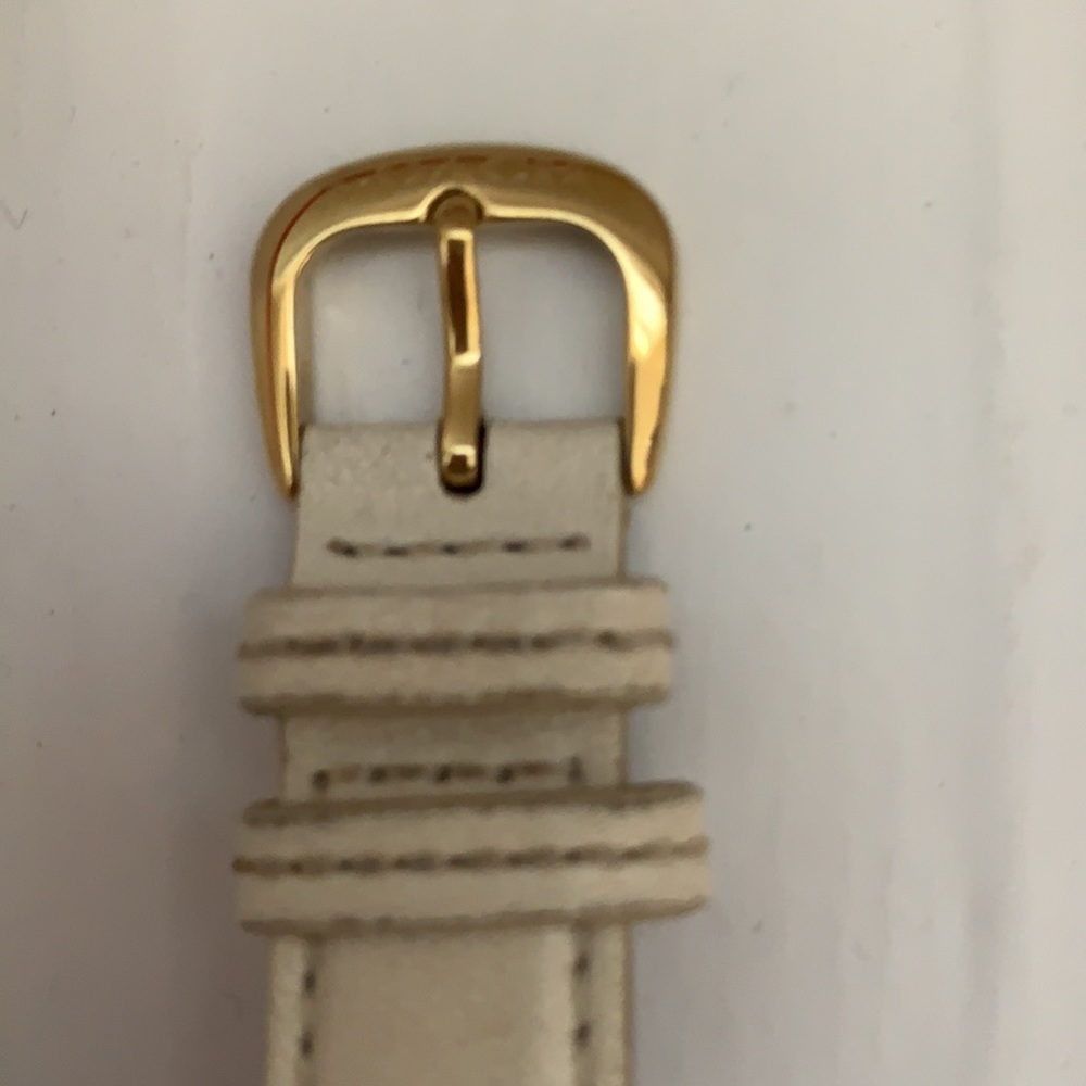 Watch - Picture 3 of 6